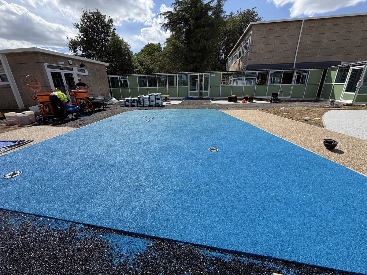 Rubber EPDM wet pour play surfacing